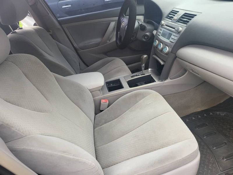 Thumbnail 8 of 2020 Toyota Land Cruiser XLE